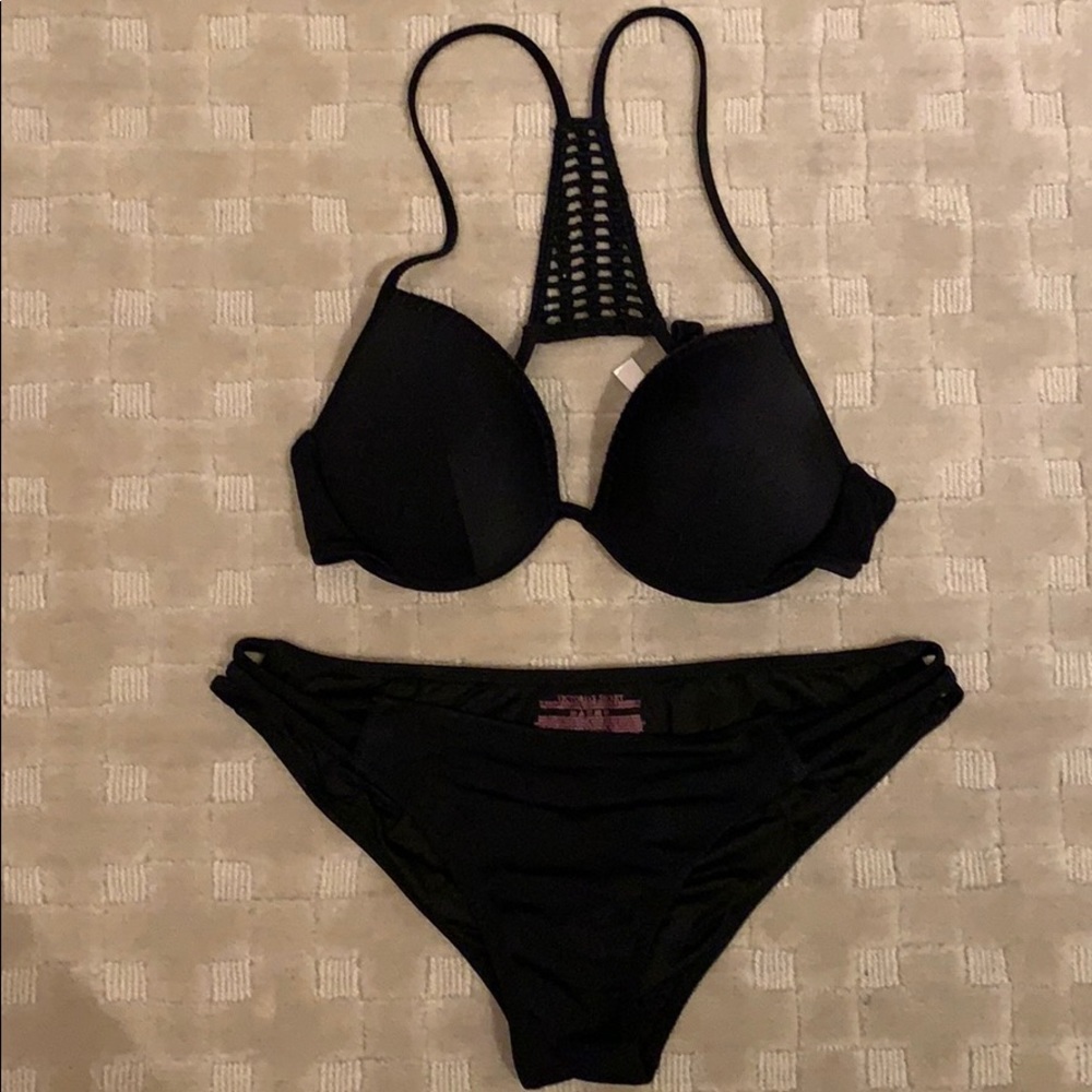 NWOT Victoria Secret bikini